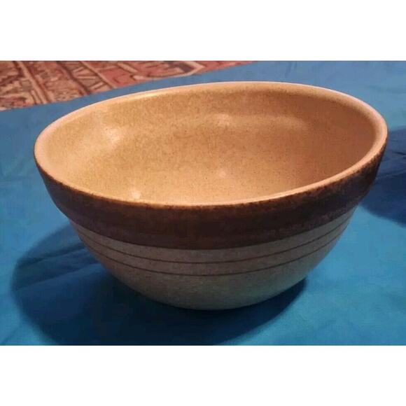 Pottery Craft USA Handmade Mixing Bowl 2 1/2 qt. Earthenware Microwave Safe - Picture 1 of 3